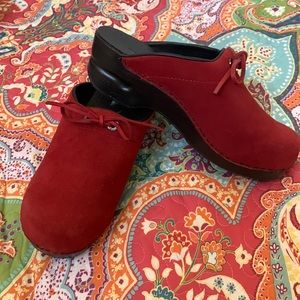 Lands’ End suede clogs